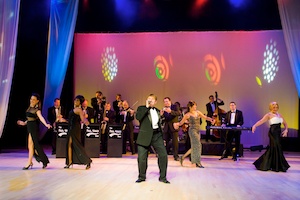 Paul Vesco band for weddings, wedding receptions, gala events, fundraisers parties, party, with dance, swing, club, Latin, live music.